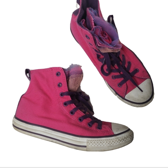 converse frill white